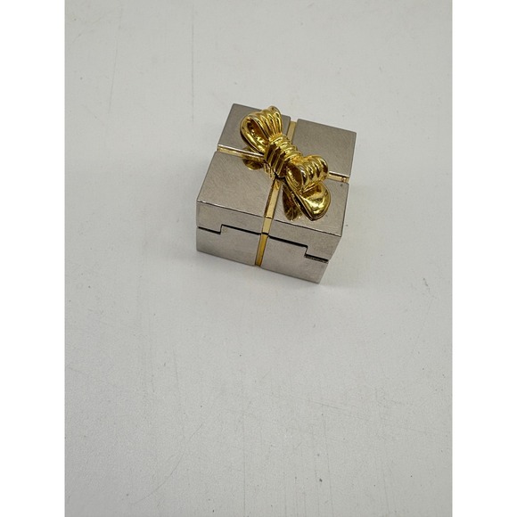 Vintage 1996 Gift Box Mini Watch Clock Quartz Gold Tone Silver Tone - Picture 5 of 9